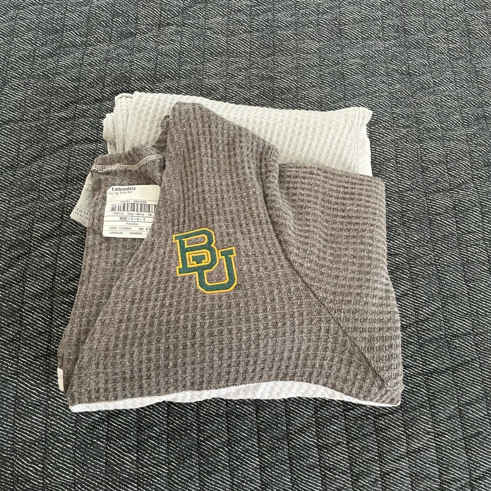 Baylor University Two tone Gray and White Cardigan - Picture 5 of 5
